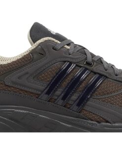 Alternative view of adidas Response CL 'Brown Carbon' GX4595