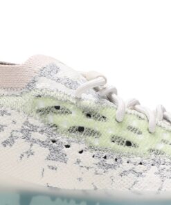 Alternative view of adidas Yeezy Boost 380 'Alien Blue' GW0304