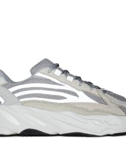 Alternative view of adidas Yeezy Boost 700 V2 'Cream' GY7924