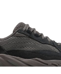 Alternative view of adidas Yeezy Boost 700 V2 Mauve GZ0724 Nicesnk