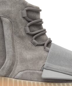 Alternative view of adidas Yeezy Boost 750 'Glow In the Dark' BB1840