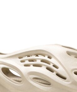 Alternative view of adidas Yeezy Foam Runner 'Sand' FY4567