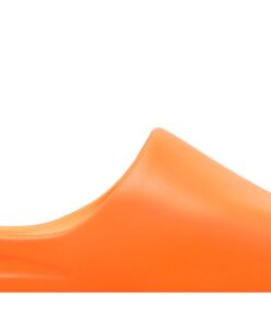 Alternative view of adidas Yeezy Slides 'Enflame Orange' GZ0953