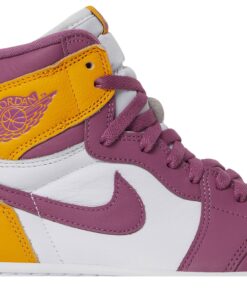 Alternative view of Air Jordan 1 High OG 'Brotherhood' [also worn by BTS Jungkook] 555088-706