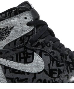 Alternative view of Air Jordan 1 High OG 'Rebellionaire' 555088-036