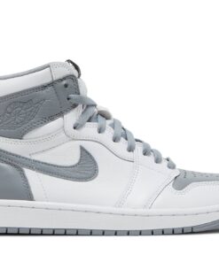 Air Jordan 1 High OG 'Stealth' 555088-037