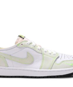 Air Jordan 1 Low OG 'Ghost Green' DM7837-103