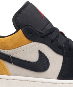 Alternative view of Air Jordan 1 Low 'University Gold' 553558-127