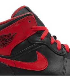 Alternative view of Air Jordan 1 Mid 'Alternate Bred' (2022) DQ8426-060