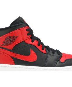 Alternative view of Air Jordan 1 Mid Banned 2020 554724-074 Nicesnk