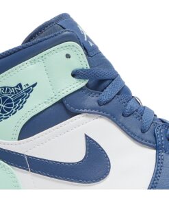 Alternative view of Air Jordan 1 Mid 'Blue Mint' 554724-413