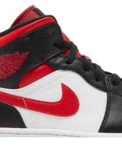 Alternative view of Air Jordan 1 Mid 'Bred Toe' (2022) 554724-079