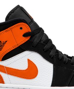 Alternative view of Air Jordan 1 Mid 'Shattered Backboard' 554724-058