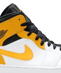 Alternative view of Air Jordan 1 Mid 'University Gold' 554724-170