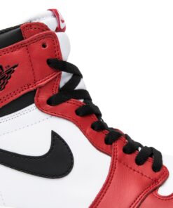 Alternative view of Air Jordan 1 Retro High OG Chicago 2015 555088-101 Nicesnk
