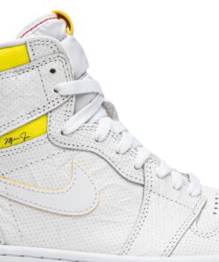 Alternative view of Air Jordan 1 Retro High OG 'First Class Flight' 555088-170