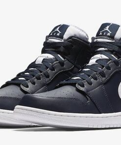 Alternative view of Air Jordan 1 Retro Mid 'Obsidian White' 554724-402