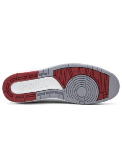 Alternative view of Air Jordan 2 Retro 'Chicago Home' 385475-102