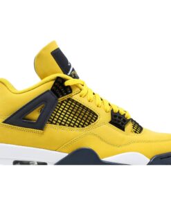 Alternative view of Air Jordan 4 Retro 'Lightning' 2021 CT8527-700