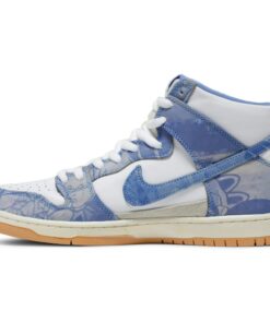 Alternative view of Carpet Company x Nike SB Dunk High Royal Pulse CV1677-100 Nicesnk