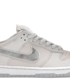 Concepts x Nike SB Dunk Low 'White Lobster' FD8776-100