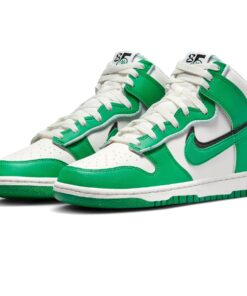 Alternative view of Dunk High SE 'Stadium Green'