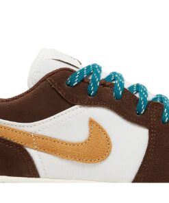 Alternative view of (Grade School) Air Jordan 1 Low 'Cacao Wow' FB2216-200