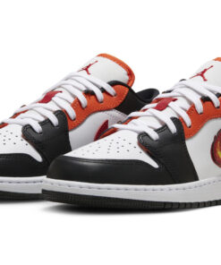 Alternative view of (Grade School) Air Jordan 1 Low 'Flaming Swoosh' FJ7222-101