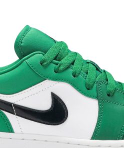 Alternative view of (Grade School) Air Jordan 1 Low 'Pine Green' 553560-301