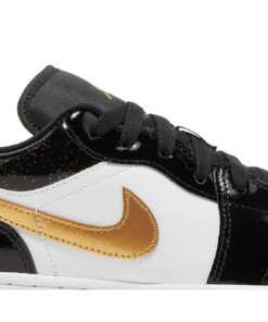 Alternative view of (Grade School) Air Jordan 1 Low SE 'Gold Toe' DR6970-071