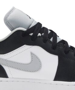 Alternative view of (Grade School) Air Jordan 1 Low 'Smoke Grey' 553560-039