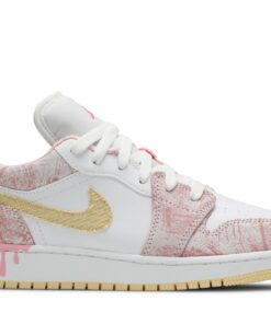 (Grade School) Air Jordan 1 Low Strawberry Ice Cream CW7104-601 Nicesnk