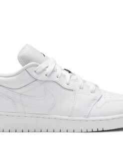 (Grade School) Air Jordan 1 Low White Black 553560-101 Nicesnk