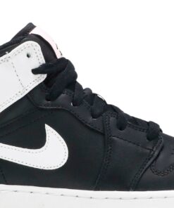 Alternative view of (Grade School) Air Jordan 1 Mid 'Arctic Punch' 555112-061