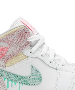 Alternative view of (Grade School) Air Jordan 1 Mid SE 'Ice Cream' DD1666-100