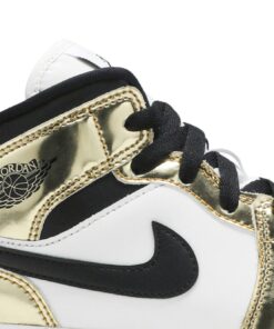 Alternative view of (Grade School) Air Jordan 1 Mid SE 'Metallic Gold' DC1420-700