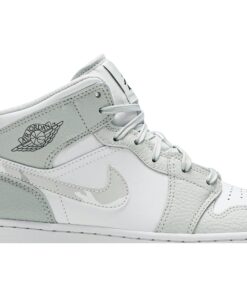 Alternative view of (Grade School) Air Jordan 1 Mid SE 'Swoosh Logo - Grey Camo' DD3235-100