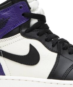 Alternative view of (Grade School) Air Jordan 1 Retro High OG 'Court Purple' 575441-501
