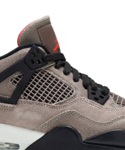 Alternative view of (Grade School) Air Jordan 4 Retro 'Taupe Haze' DJ6249-200