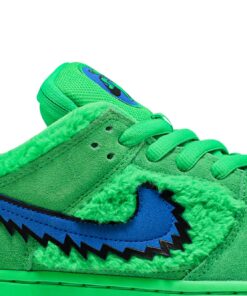 Alternative view of Grateful Dead x Nike SB Dunk Low Green Bear  CJ5378-300 Nicesnk