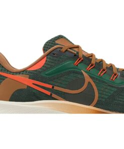 Alternative view of Hola Lou x Nike Air Zoom Pegasus 39 A.I.R. 'Gorge Green/Yell Brown' DO9500-300