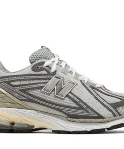INVINCIBLE x N.HOOLYWOOD x New Balance 1906R Grey Swan M1906RNI Nicesnk