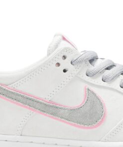 Alternative view of Ishod Wair x Nike SB Dunk Low Pro Perfect Pink 895969-160 Nicesnk
