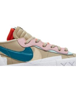 Alternative view of KAWS x sacai x Nike Blazer Low Reed DM7901-200 Nicesnk