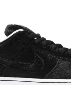 Alternative view of Medicom Toy x Nike SB Dunk Low 'BE@RBRICK' CZ5127-001