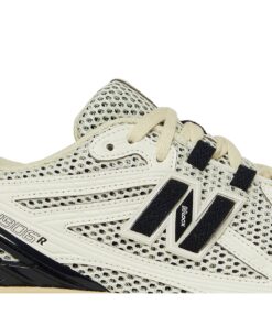 Alternative view of New Balance 1906R Sea Salt Eclipse M1906RR Nicesnk