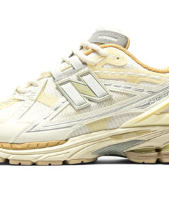 Alternative view of New Balance 1906U Lunar New Year - Sea Salt M1906NLY Nicesnk