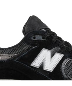 Alternative view of New Balance 2002R 'Black' M2002RR1