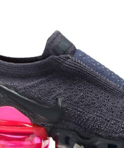 Alternative view of Nike Air VaporMax Flyknit Moc 2 Gridiron Pink Blast AJ6599-001