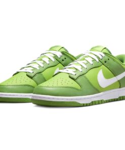 Alternative view of Nike Dunk Low 'Chlorophyll'